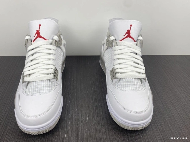 4 (2021) Jordan Oreo CT8527-100 White Retro 0630